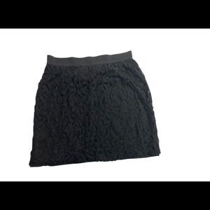 NEW YORK & CO. Women’s Black Lacy Mini Skirt, Size‎ Medium,Elastic Waist, Lined